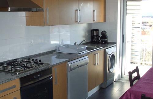 Sao Martinho do Porto Apartment | Oceanview 3-Bedroom Apartment with Pool in São Martinho