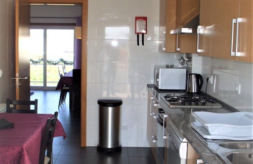 Sao Martinho do Porto Apartment | Oceanview 3-Bedroom Apartment with Pool in São Martinho
