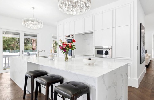 Torquay House | Magnificence on Scorpio