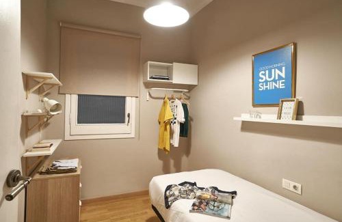La Nova Esquerra de l'Eixample Apartment | Inviting 4-Bedroom Apartment in Eixample - Rated 9.5/10