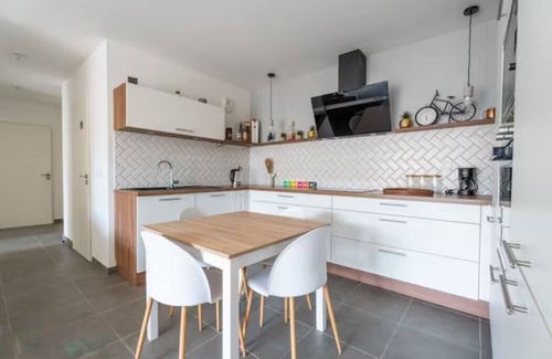Aix-en-Provence Historic Centre Apartment | Premier Apartment with Pool in Downtown Aix-en-Provence