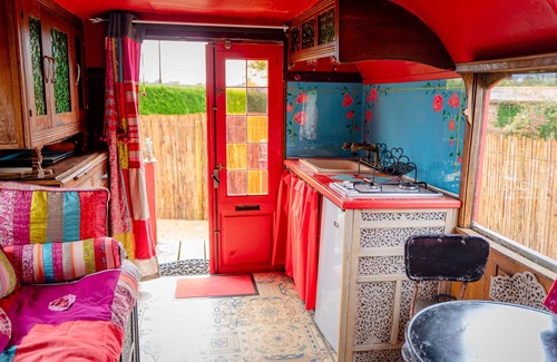 Mezos House | Enchanting Bohemian Caravan 1930 with Ocean View Amenities