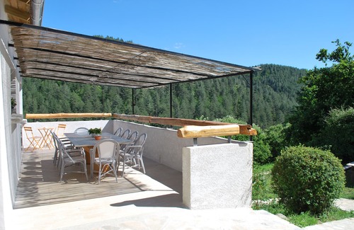 Ponteils-et-Bresis Cottage | Elegant Cottage with Indoor Pool and Lake Views, Rated 9.4