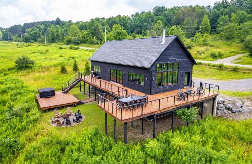 Ellicottville House | Magnificent Chalet Sweeping Views and Hot Tub