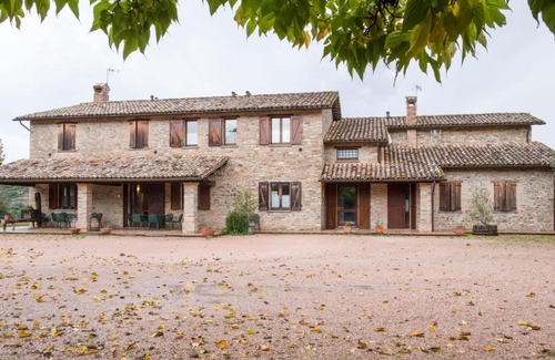 SantʼAngelo in Vado House | Beautiful Farmhouse in Sant Angelo with Pool and Garden