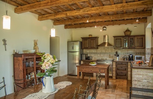 Arcevia Villa | Exquisite Villa with Private Pool & Ocean Views - Rated 9.8