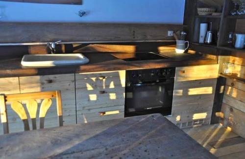 La Tzoumaz Ski Chalet | Charming Chalet on La Gouille à l'Ours Trail, Rated 9.4/10