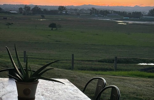 Hinton House | Magnificent luxury country estate with heavenly views-easy 1.5 hr to Sydney