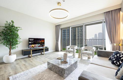 Za'abeel 2 Apartment | Exceptional 3BR Apartment with Burj Khalifa Views & Pool