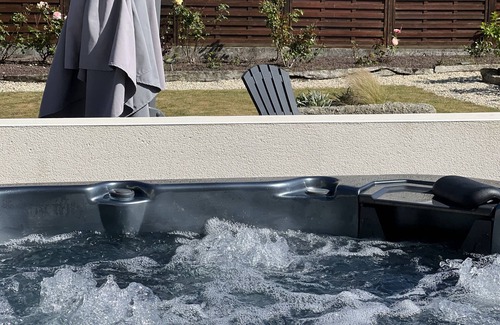 Landunvez House | Premier Penn-Ar-Bed Villa with Jacuzzi and Ocean View