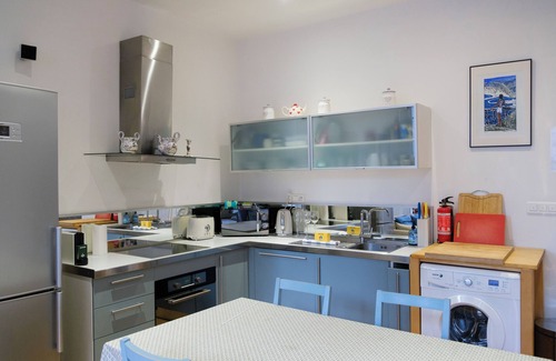 Old Town Apartment | Magnificent provencal, all furnished, beach 300m