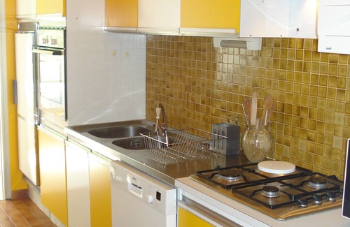 Cassis Apartment | Serene 4-Star Apartment with Ocean View and Pool Access