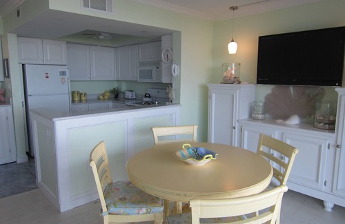 Bethany Beach Condo | Tranquil Ocean Front Retreat at Sea Colony - 10/10 Rating