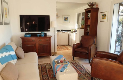 Le Lavandou House | Incredible Sea View Villa for Couples with Breakfast Included