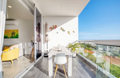 Piscadera Apartment | Elegant Ocean View Condo with Pool, Spa & Gym Access