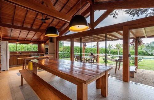 Itaipava House | Scenic House in Itaipava with Pool and Hot Tub Retreat