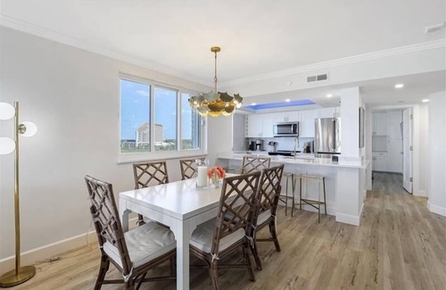 Park Shore Condo | Breathtaking Gulf Views & Pool Access - Guest Rated 10/10