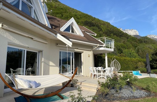 Veyrier-du-Lac Villa | Scenic Villa with Lake and Mountain Views, Rated 10/10