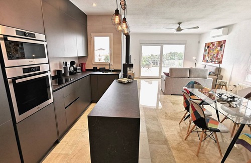 Orihuela Costa Villa | Exceptional Villa in Orihuela Costa with Heated Pool