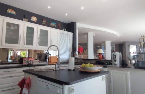 Peniscola House | Exceptional Oceanfront Villa with Pool & Spa - 10/10 Rating