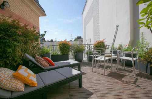 Champs-Elysees Apartment | Elegant 2-Bedroom Retreat with Terrace by Champs-Élysées