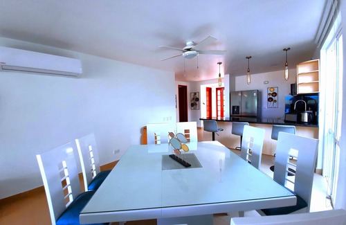 Arroyo de Piedra Villa | Beachfront Villa Sol y Mar: Poolside Paradise near Cartagena