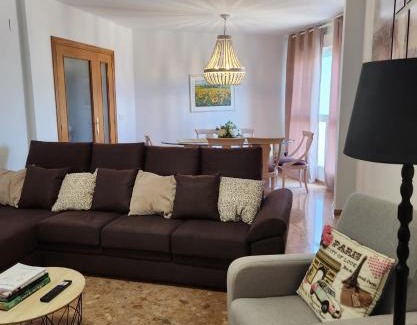 Burriana Apartment | Exceptional Burriana Apartment with Family-Friendly Amenities