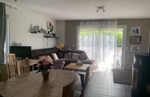 Valence Romans Agglo Villa | Elegant Villa with Pool and Pet-Friendly Amenities