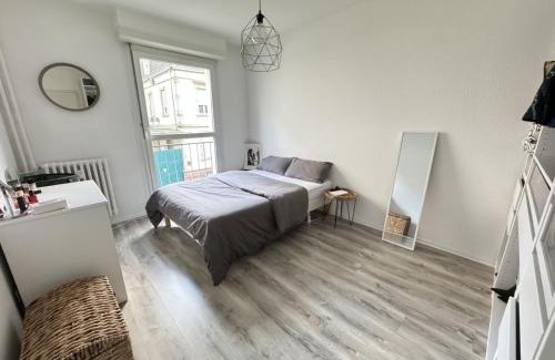 Foret Noire Apartment | Stylish 2-Room Getaway with Pet and Child-Friendly Amenities