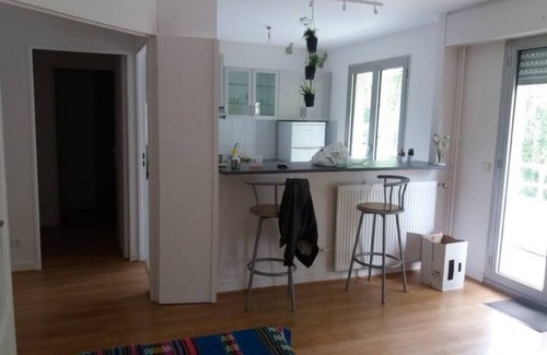 Meudon Apartment | Tranquil 2-Bedroom Retreat Near RER C for Families
