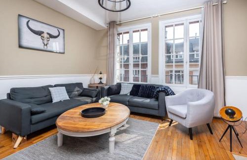 Centre Ville Apartment | Prime 3-Bedroom Retreat in Central Location - Pet Friendly