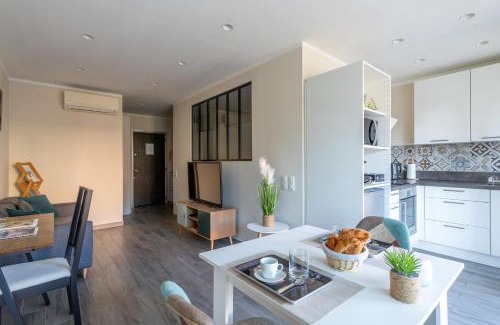 Menton Apartment | Cozy 2-Bedroom Retreat in Menton with Ocean View
