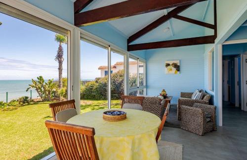 Cherrat Ski Chalet | Magnifique cabanon avec accès direct à la plage de Bouznika
