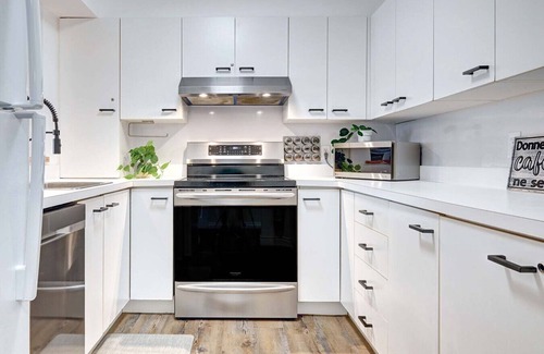 Mont-Tremblant Condo | Scenic Condo with Lake and Ski Views near Mont Tremblant