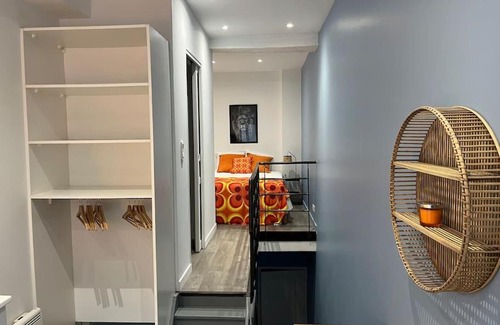 Vernon Apartment | Central Duplex Near Train Station - Rated 8.7/10!