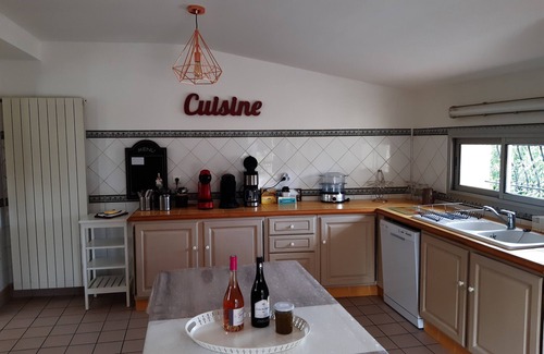 Roaix Villa | Discover the Magnifique Gite de Groupes in Provence