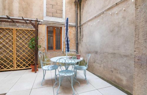 Nuits-Saint-Georges Apartment | Stylish Central Accommodation with Family-Friendly Amenities