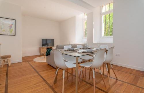 Nuits-Saint-Georges Apartment | Stylish Central Accommodation with Family-Friendly Amenities