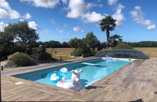 Saint-Reverend Villa | Idyllic Country House with Pool, Steps from the Ocean