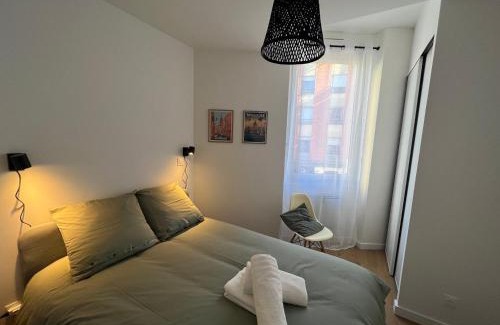 Patte d'Oie Apartment | Prime T2 Near City Center - Family-Friendly Stay Awaits!