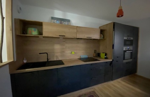 Taussat Apartment | Cozy T3 Just Steps from the Beach - Family Friendly Stay