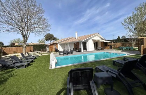 Cazaux Villa | Elegant Villa with Pool and Ocean View for Your Getaway