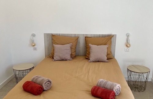 Mezzavia Villa | Inviting Villa Ajaccio: Family-Friendly with Breakfast & Kitchen