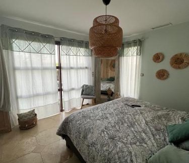 Sauvian Villa | Unique Villa Retreat with Pool and Pet-Friendly Amenities