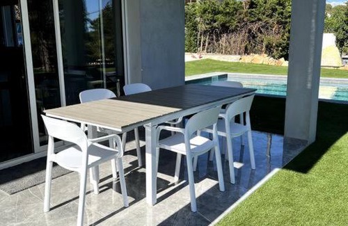 Peymeinade Villa | Elegant Villa with Pool and Kitchen Amenities Awaiting You