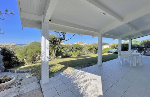 Hourtin-Plage House | Beautiful Ocean View Villa Just Steps from the Beach