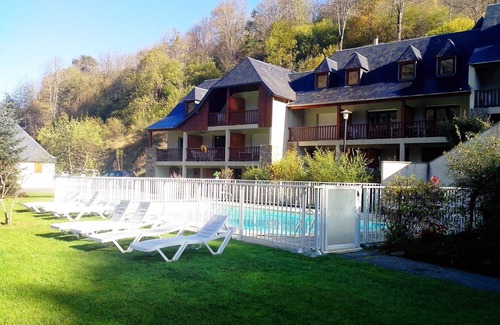 Peyragudes Apartment | Scenic Studio for 4 with Pool Access and Family Amenities