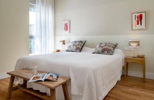 San Vicente Apartment | Stylish Magno Apartments Casa del Correo Mayor II - 4 Stars