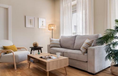 San Vicente Apartment | Stylish Magno Apartments Casa del Correo Mayor II - 4 Stars