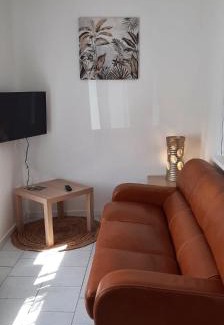 Arleux-en-Gohelle Apartment | Bright and Inviting Magnolia Apartment for Family Stays